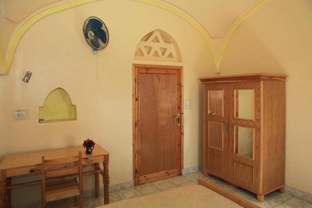 El Fayrouz Hotel Luxor Bilik gambar