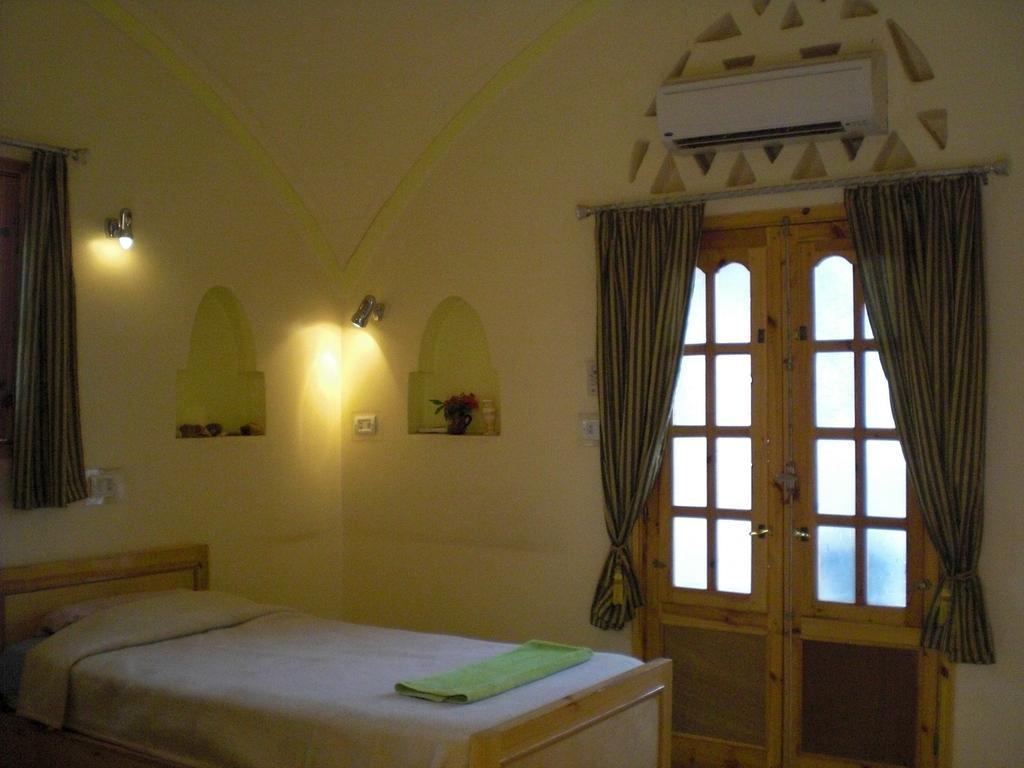 El Fayrouz Hotel Luxor Luaran gambar