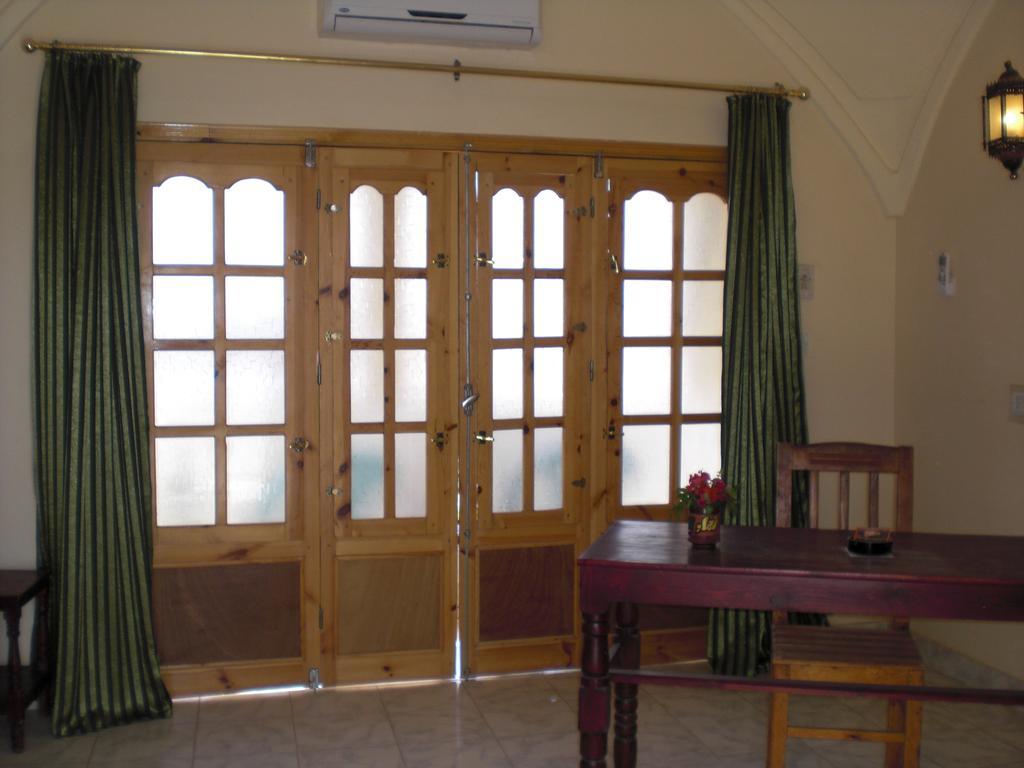 El Fayrouz Hotel Luxor Bilik gambar